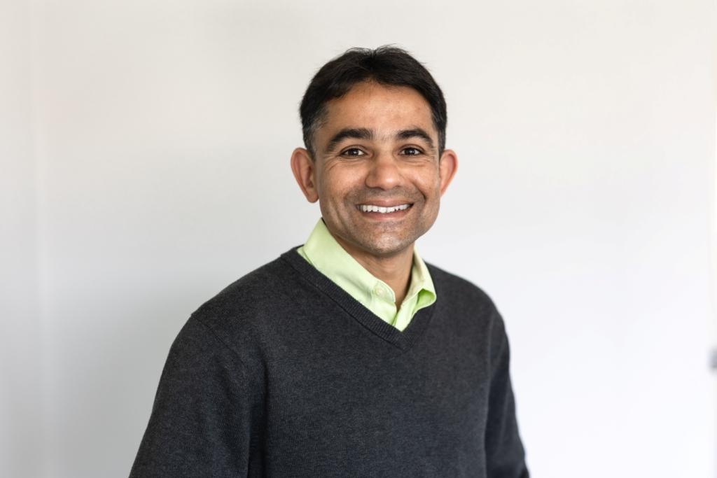 Secure Business Communication in a Distributed Connected Edge: Build Next generation of Intelligence, Governance and Reconnaissance